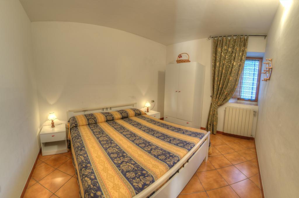 Appartamenti De Sanctis Villetta Barrea Exterior foto